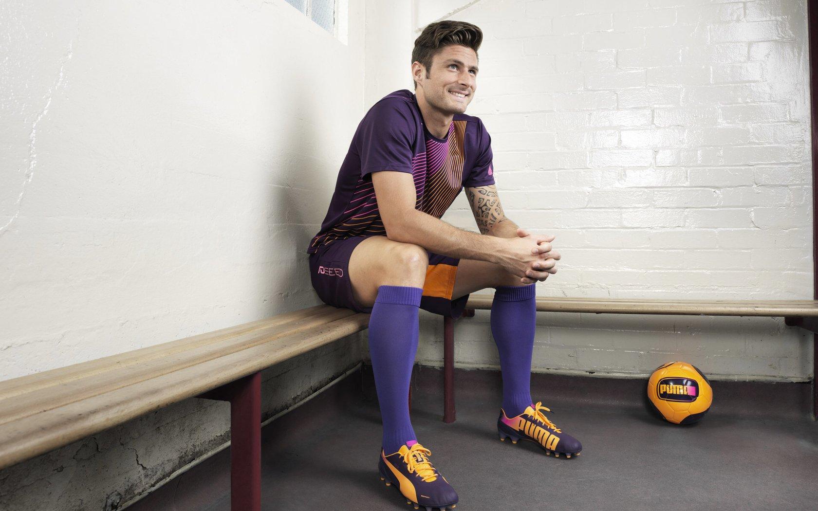 队报独家,萨利巴临危受命迎战奥地利 德尚确认乌帕拉比奥继续坐镇后防