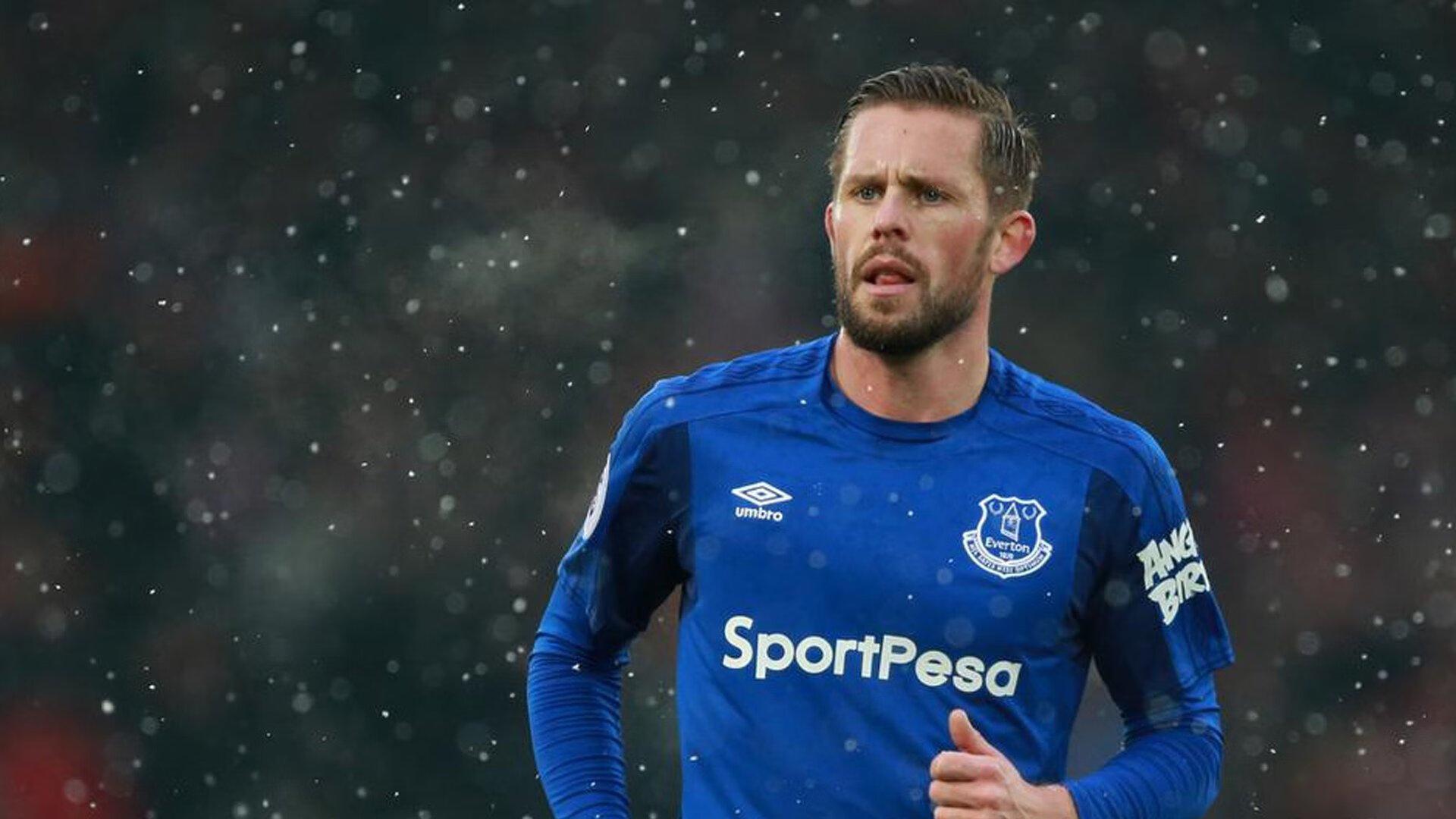 球员誓言效忠别当真?盘点足坛那些永恒承诺的破碎瞬间